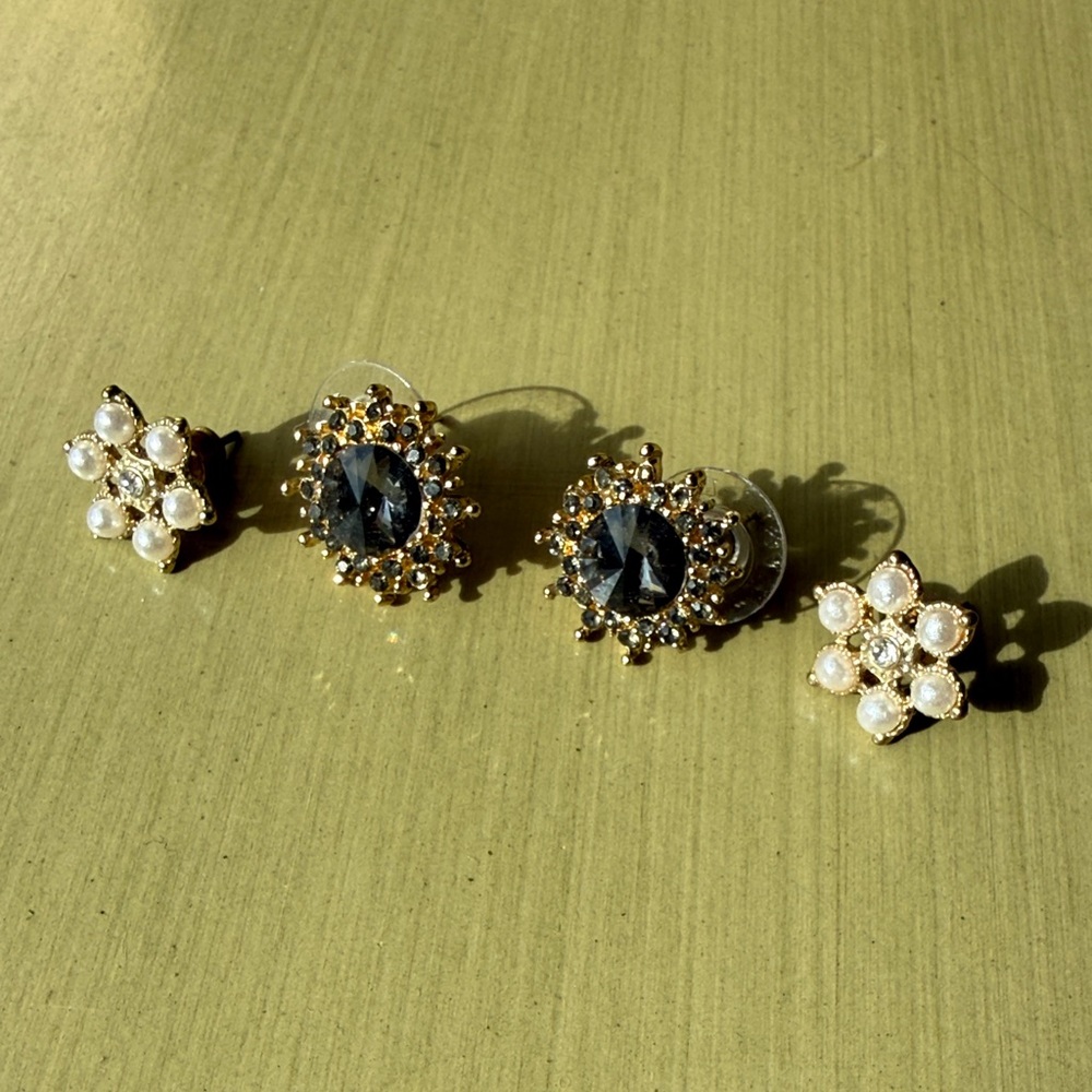 Two Pairs of Elegant Gold Stud Earrings Gemstone Pearl